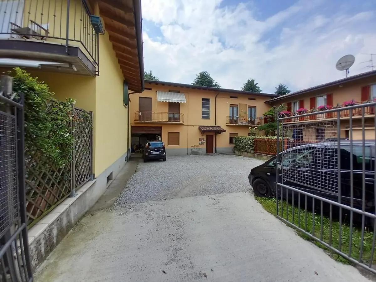 Holiday House - Leo & Malu Sarnico Apartment